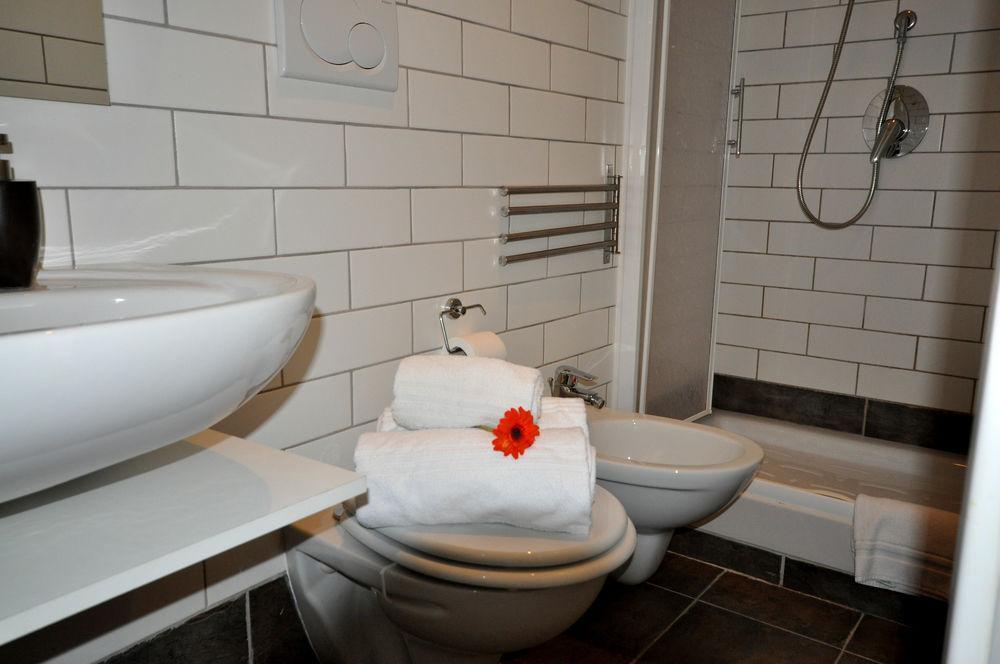 Le Suites Di Tevere Home โรม ภายนอก รูปภาพ